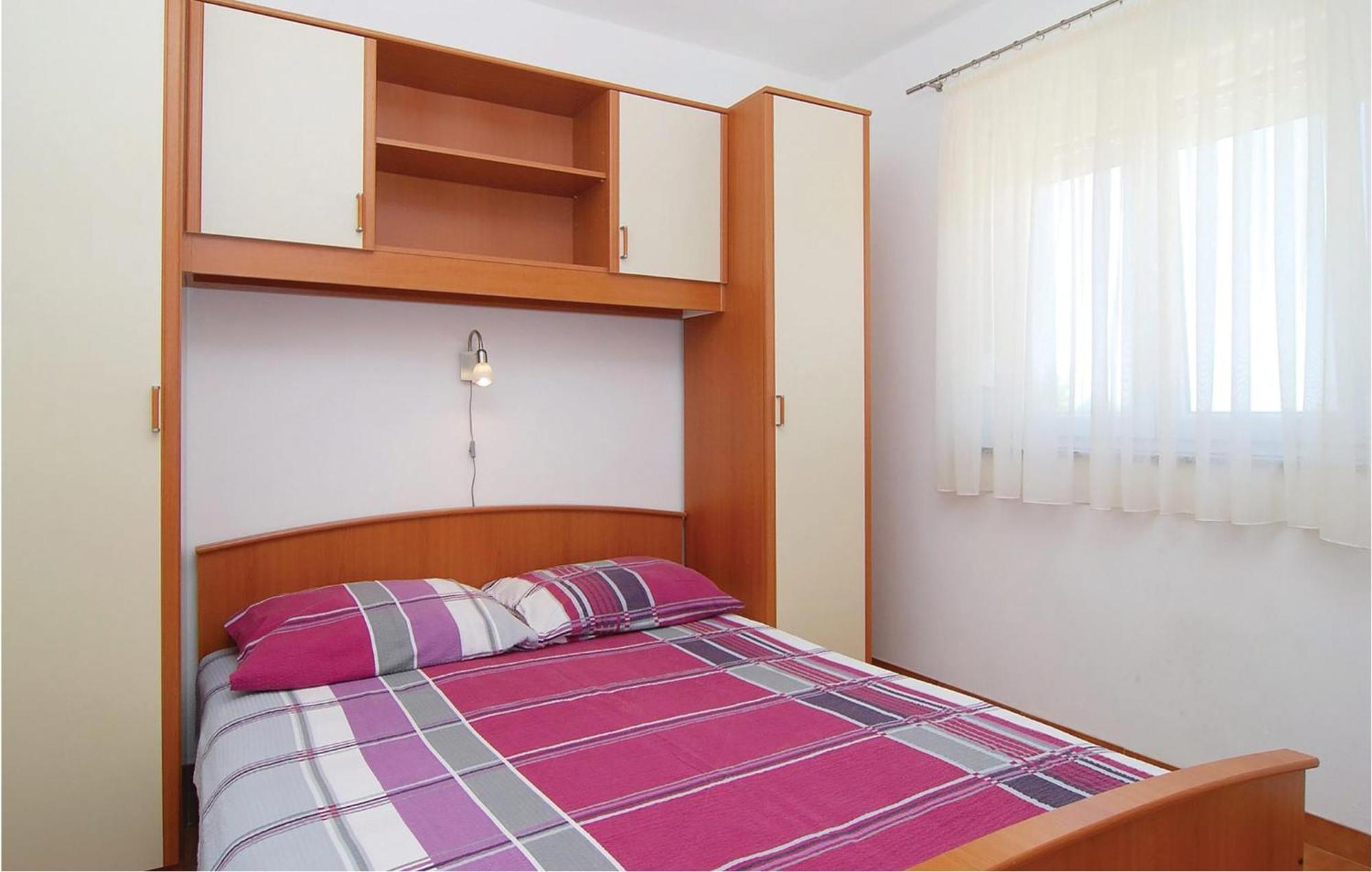 2 Bedroom Nice Apartment In ヴィル エクステリア 写真